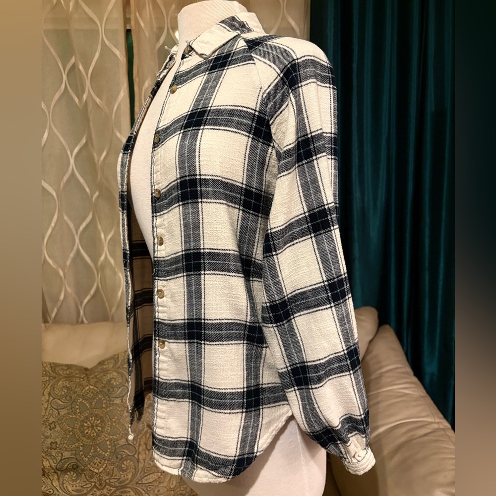 AE Oversize Full Sleeve Plaid Shirt